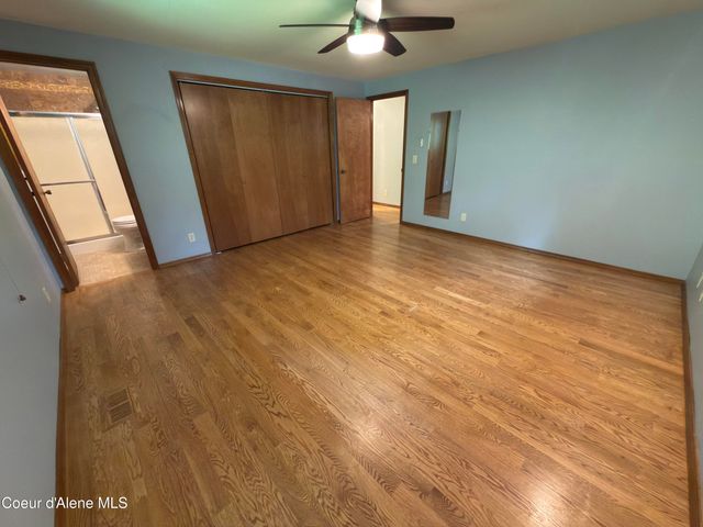 12787 N Emerald DR, Hayden, ID 83835