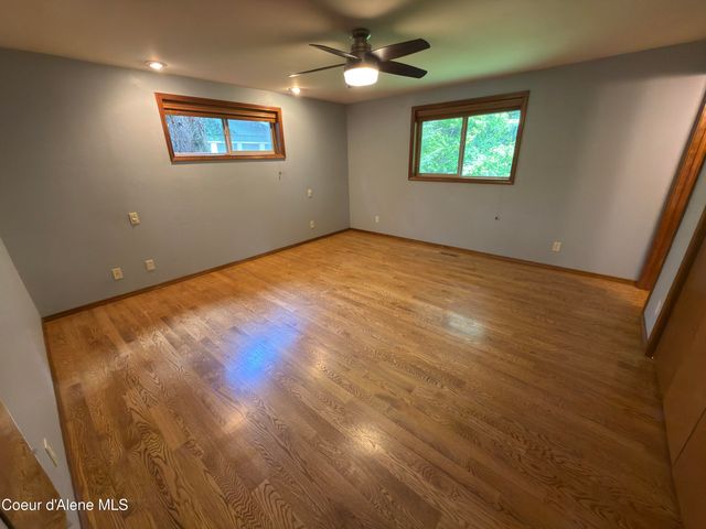 12787 N Emerald DR, Hayden, ID 83835