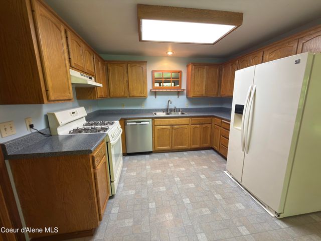12787 N Emerald DR, Hayden, ID 83835