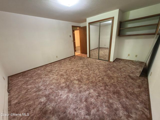 12787 N Emerald DR, Hayden, ID 83835