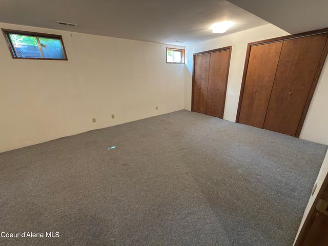 12787 N Emerald DR, Hayden, ID 83835