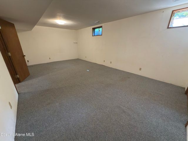 12787 N Emerald DR, Hayden, ID 83835