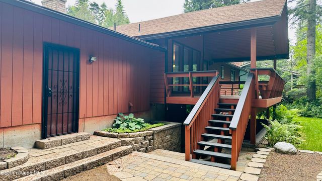 12787 N Emerald DR, Hayden, ID 83835