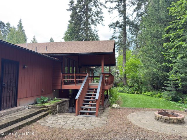 12787 N Emerald DR, Hayden, ID 83835