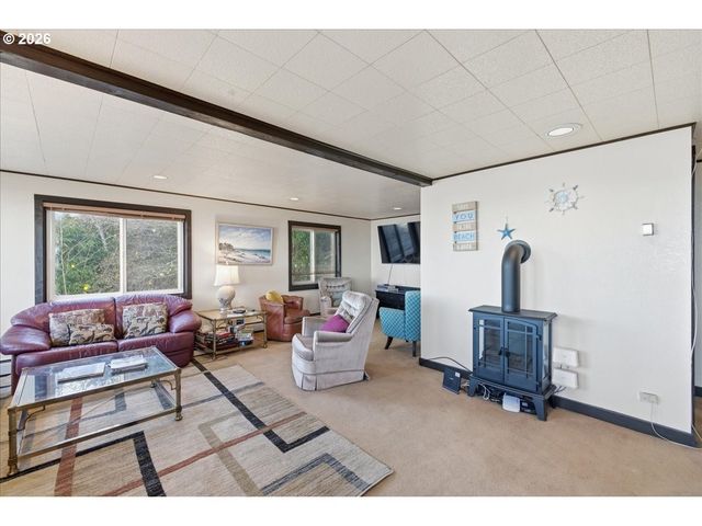 333 PACIFIC VIEW Dr, Rockaway Beach, OR 97136