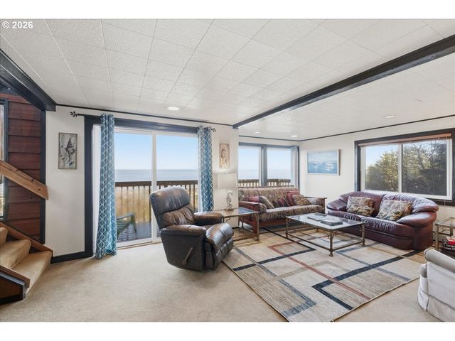 333 PACIFIC VIEW Dr, Rockaway Beach, OR 97136