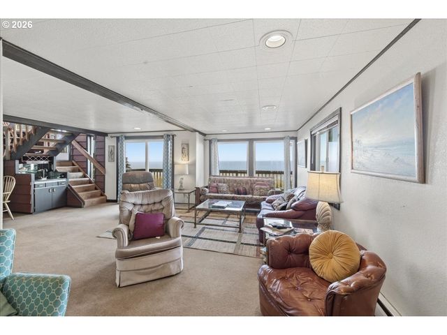 333 PACIFIC VIEW Dr, Rockaway Beach, OR 97136