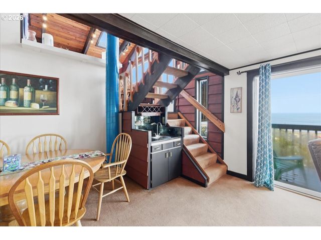 333 PACIFIC VIEW Dr, Rockaway Beach, OR 97136