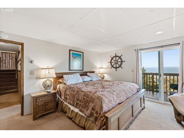 333 PACIFIC VIEW Dr, Rockaway Beach, OR 97136