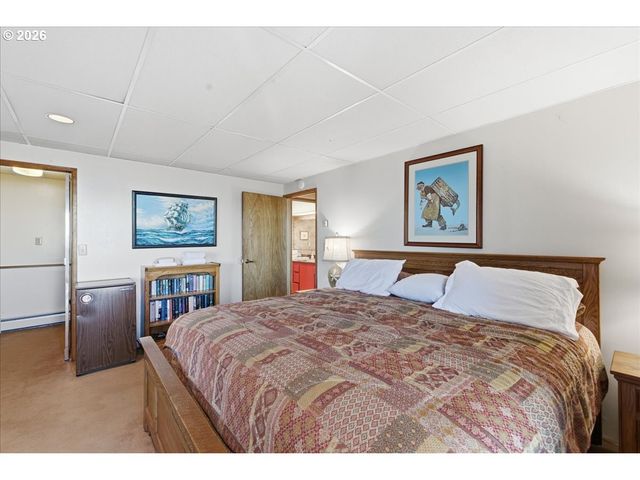 333 PACIFIC VIEW Dr, Rockaway Beach, OR 97136