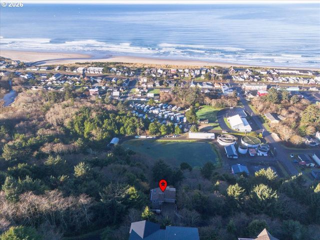 333 PACIFIC VIEW Dr, Rockaway Beach, OR 97136