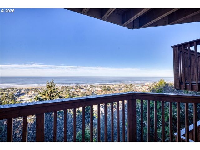 333 PACIFIC VIEW Dr, Rockaway Beach, OR 97136