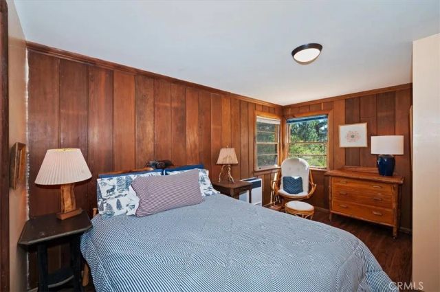 4 Lakeview Track, Fawnskin, CA 92333