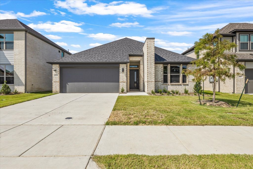 154 Lost Maples Way, Waxahachie, TX 75165