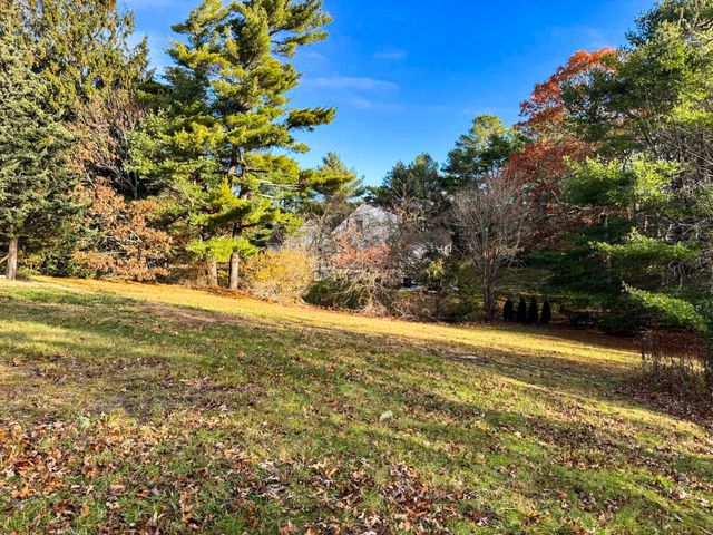 30 Pond Street, Osterville, MA 02655