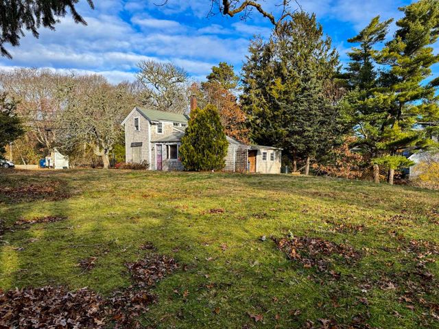 30 Pond Street, Osterville, MA 02655