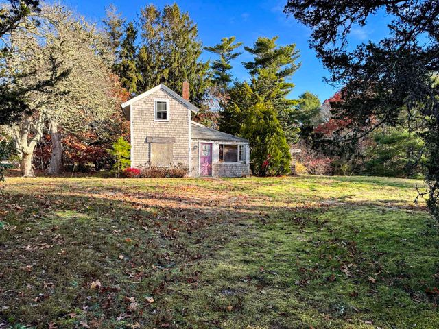 30 Pond Street, Osterville, MA 02655