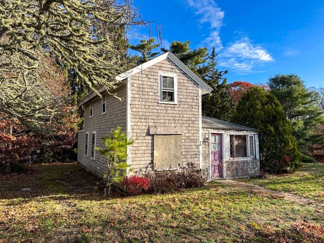 30 Pond Street, Osterville, MA 02655