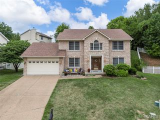 25 Terre Verte Court, St Charles, MO 63304