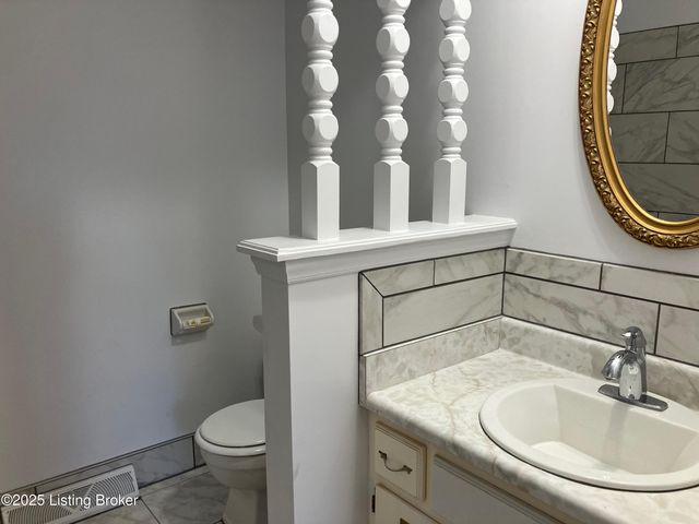 1512 Cypress Dr, Radcliff, KY 40160