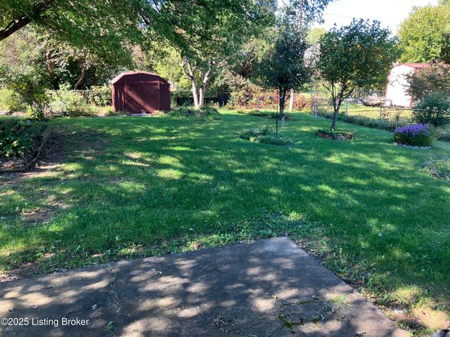 1512 Cypress Dr, Radcliff, KY 40160