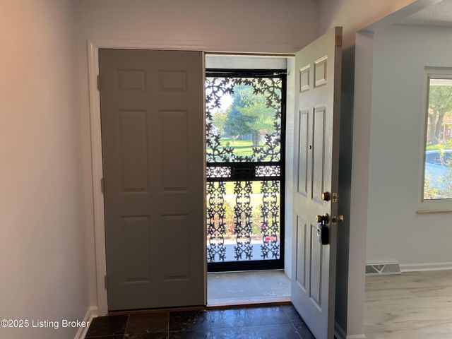 1512 Cypress Dr, Radcliff, KY 40160