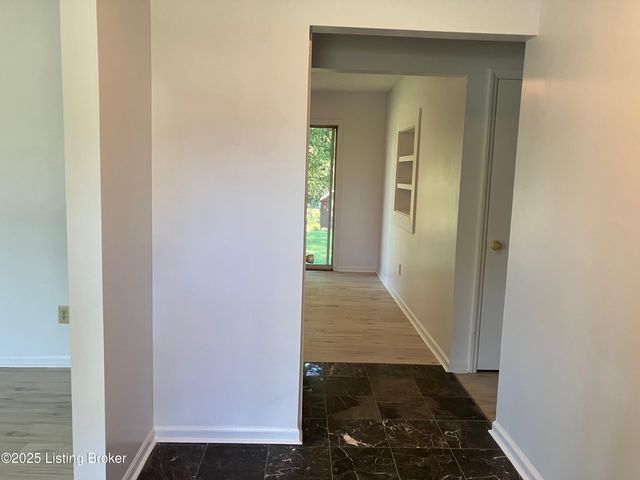 1512 Cypress Dr, Radcliff, KY 40160