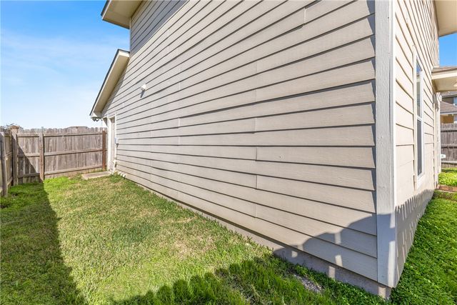 4122 McFarland Drive, College Station, TX 77845