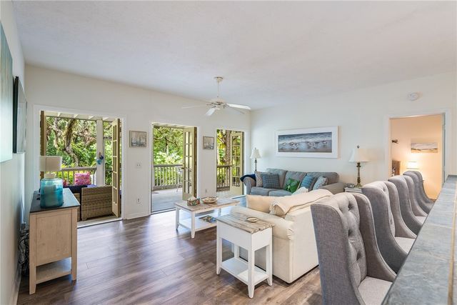 1215 Winding Oaks Circle E 403, Vero Beach, FL 32963