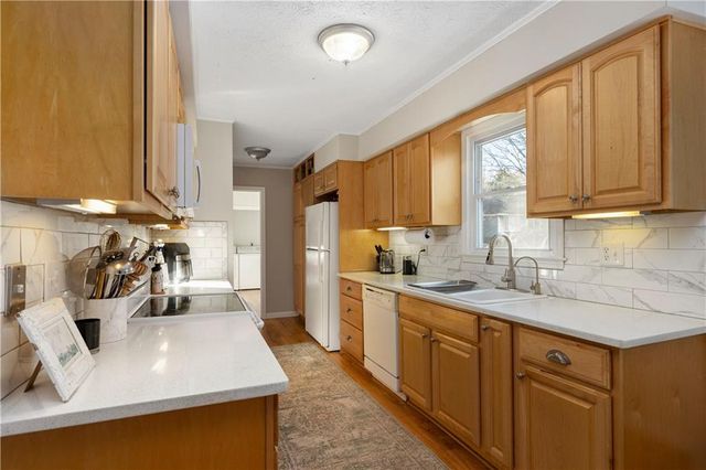 195 County Cork Drive, Mableton, GA 30126