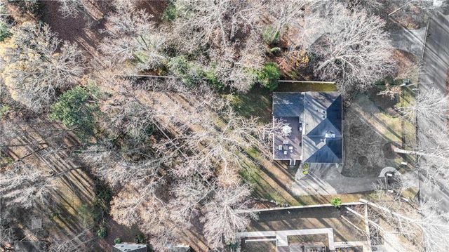 195 County Cork Drive, Mableton, GA 30126