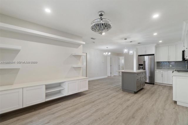 330 W 74th Pl 330, Hialeah, FL 33014