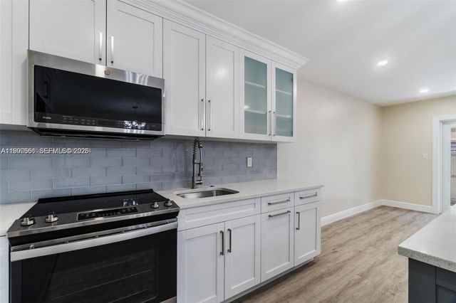 330 W 74th Pl 330, Hialeah, FL 33014