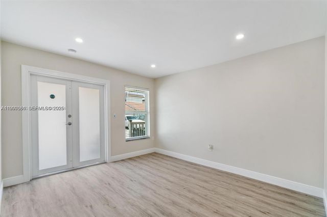 330 W 74th Pl 330, Hialeah, FL 33014