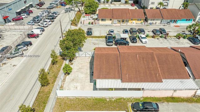 330 W 74th Pl 330, Hialeah, FL 33014