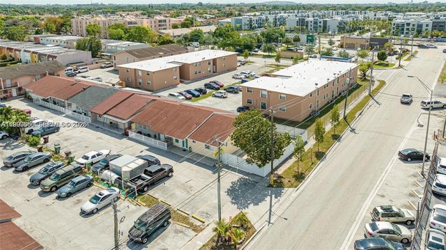 330 W 74th Pl 330, Hialeah, FL 33014