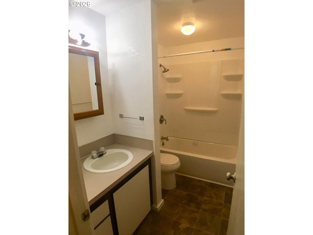 1614 Se 146TH Ct, Vancouver, WA 98683