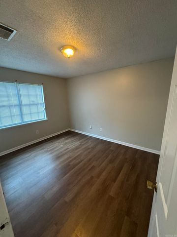 10 Rosemunn, Little Rock, AR 72205