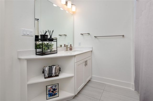 432 Cartwheel BND, Austin, TX 78738