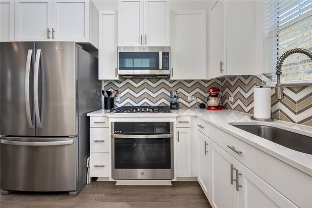 432 Cartwheel BND, Austin, TX 78738