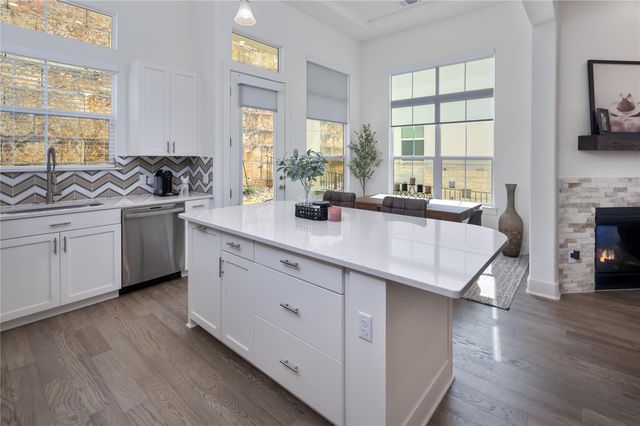 432 Cartwheel BND, Austin, TX 78738