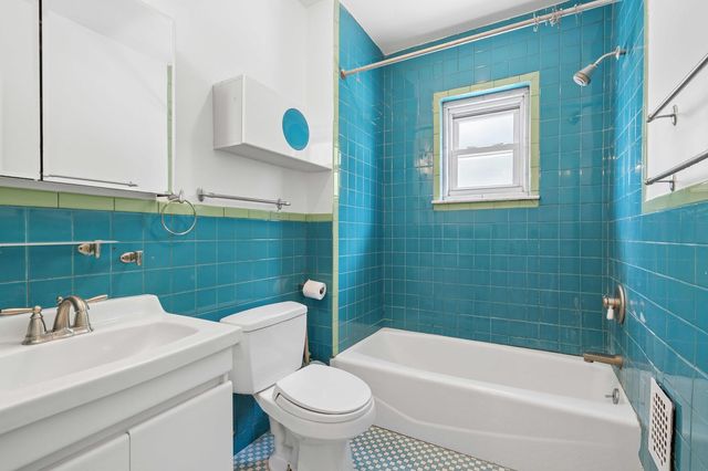 379 E 8th Street, New York City, NY 11218