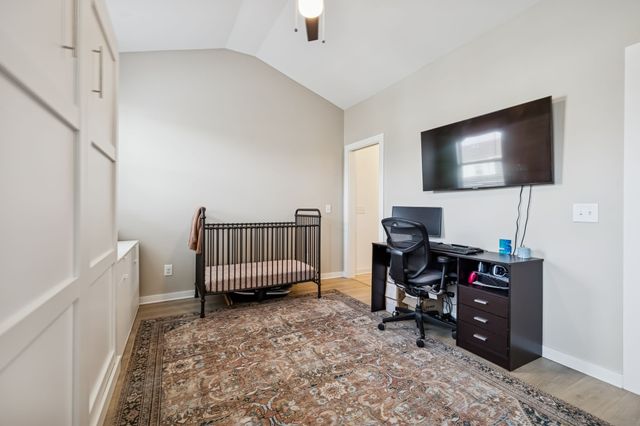 969 Ashland Place Dr, Nashville, TN 37218