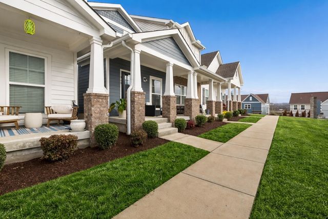 969 Ashland Place Dr, Nashville, TN 37218