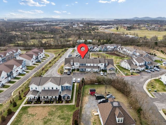 969 Ashland Place Dr, Nashville, TN 37218