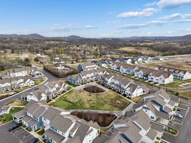 969 Ashland Place Dr, Nashville, TN 37218
