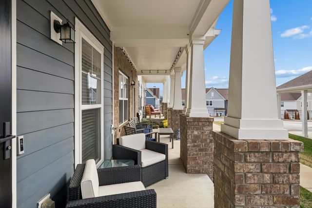 969 Ashland Place Dr, Nashville, TN 37218
