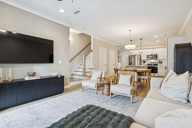 969 Ashland Place Dr, Nashville, TN 37218