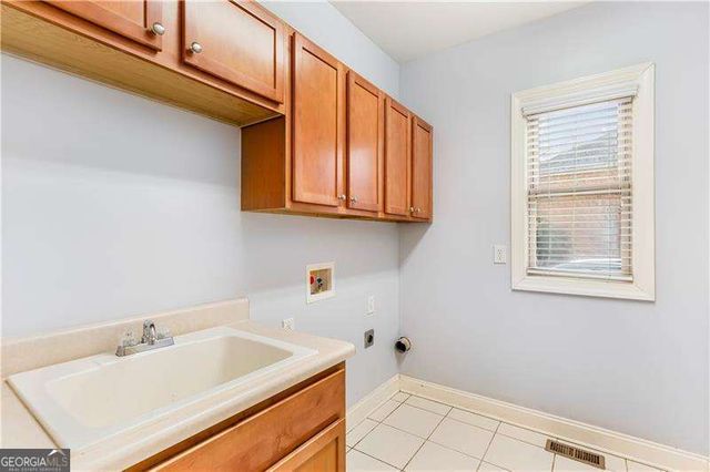 454 Julia Drive, Powder Springs, GA 30127