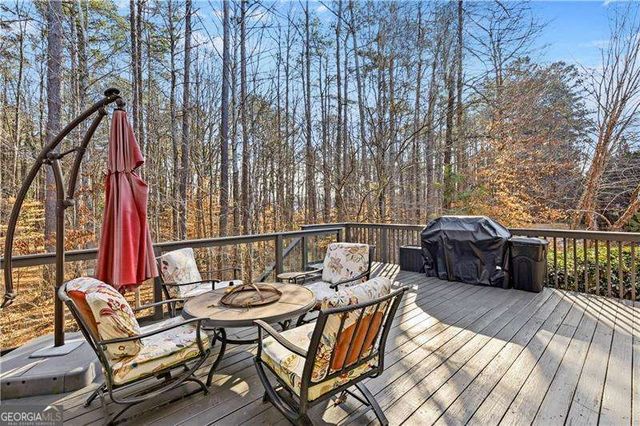 454 Julia Drive, Powder Springs, GA 30127